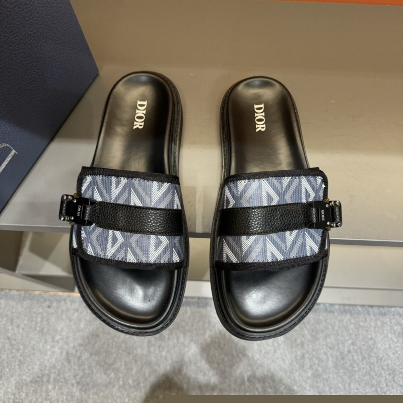 ch**an D*or slippers
